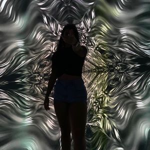 Meet your Posher, Jenny